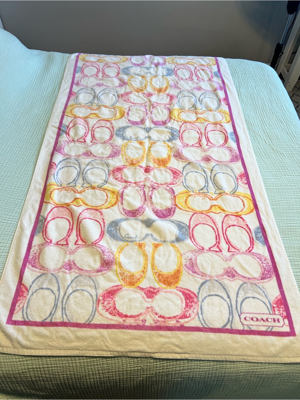 Vintage 2000’s (Y2K) Coach Hampton Scribble Signature C Beach Towel
